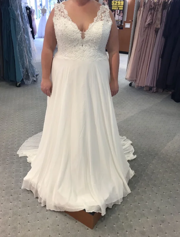 Quick Sale Alfred Angelo