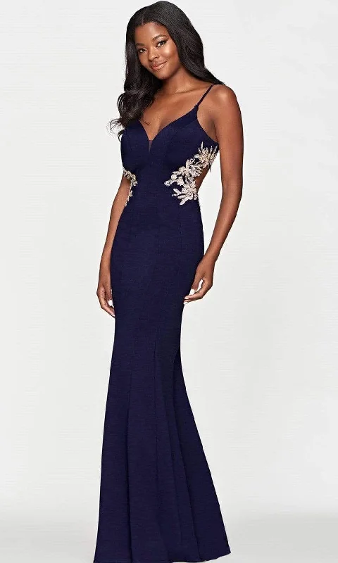 Deal Explosion Faviana - S10668 V Neck Side Detailed Long Gown