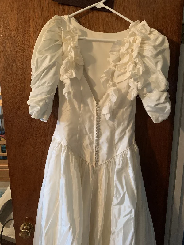 Closeout Alfred Angelo