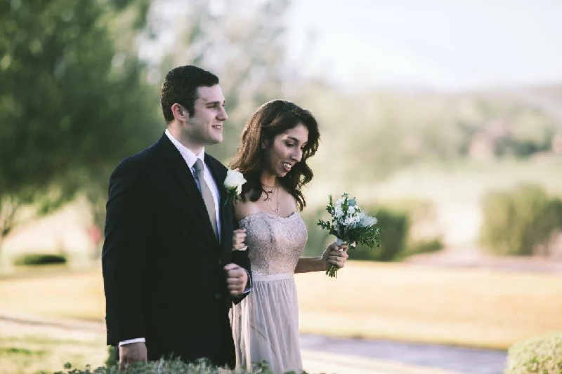 Value Deals David's Bridal F18095M