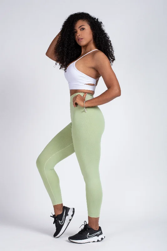 Midnight Sale CORE SCRUNCH LEGGINGS - SAGE GREEN