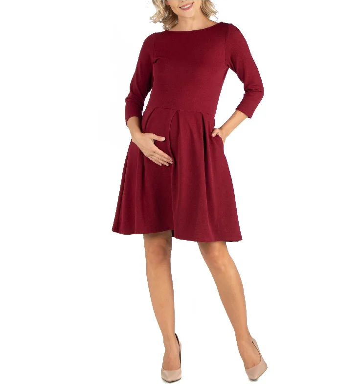 Take Advantage Knee Length Fit N Flare Maternity Dress with Pockets