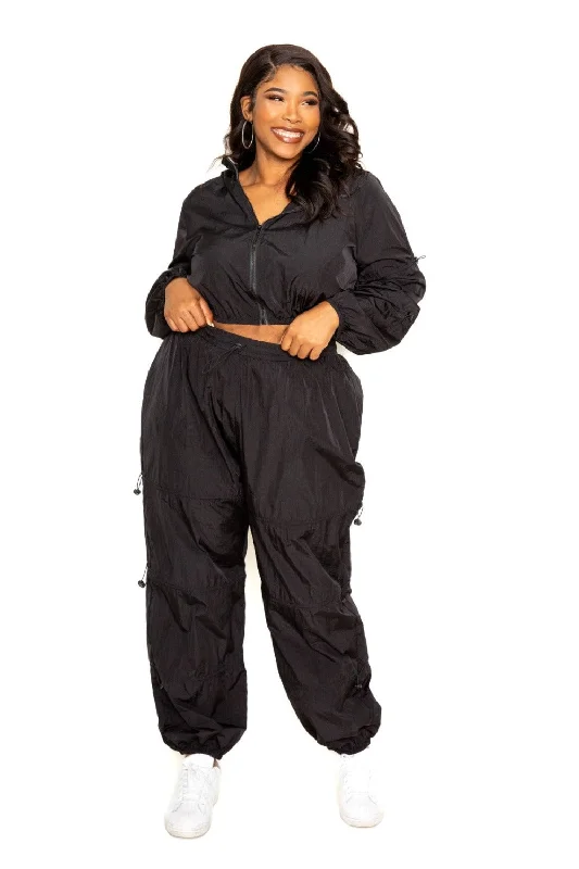 Doorbuster Deal Active Zip Up Set With Cord Lock Detail
