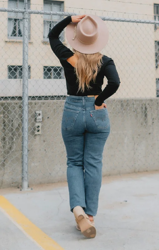 Exclusive Savings The Wedgie Straight Levi's - Medium Wash